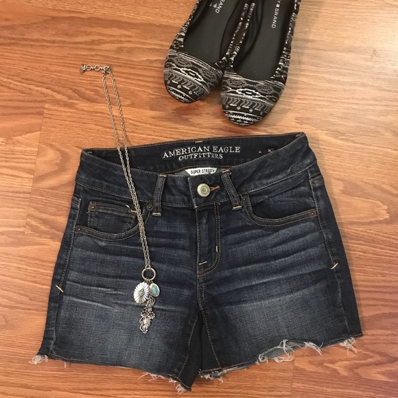 American Eagle 🦅 Shortie Shorts! - Picture 2 of 7